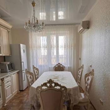 Сдается 1-комнатная квартира, 50 м²