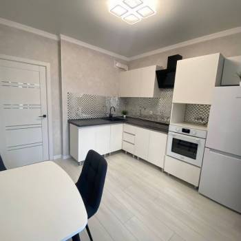 Продается 1-комнатная квартира, 41 м²