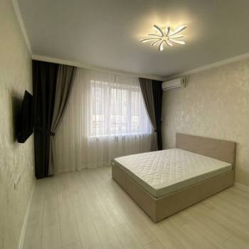 Продается 1-комнатная квартира, 41 м²