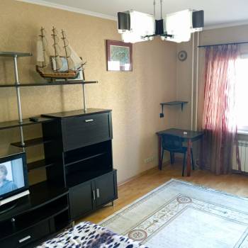 Сдается 1-комнатная квартира, 38 м²