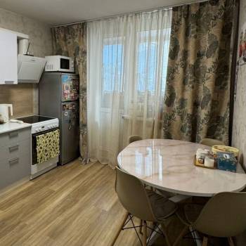 Продается 2-х комнатная квартира, 56 м²