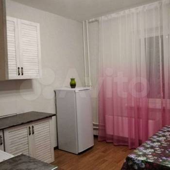 Продается 1-комнатная квартира, 36 м²