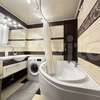 Сдается 2-х комнатная квартира, 65 м²