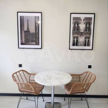 Продается 1-комнатная квартира, 50 м²