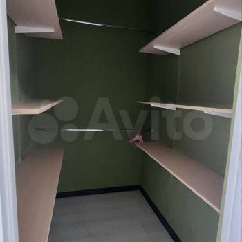 Продается 1-комнатная квартира, 50 м²