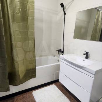 Продается 1-комнатная квартира, 50 м²