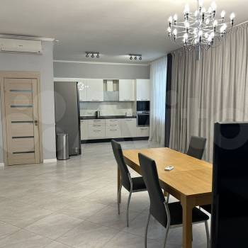 Сдается Дом, 200 м²