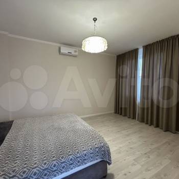 Сдается Дом, 200 м²