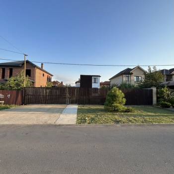 Сдается Дом, 200 м²