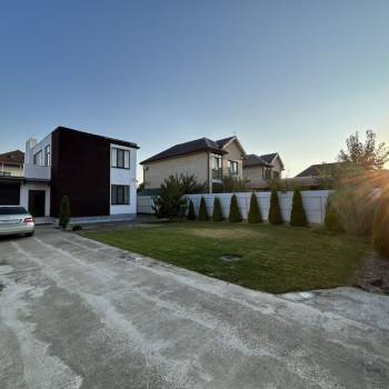 Сдается Дом, 200 м²