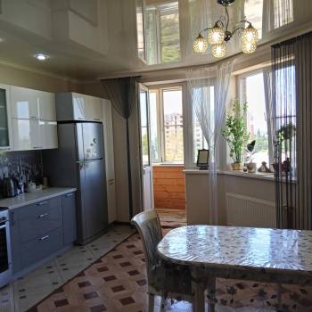 Продается 3-х комнатная квартира, 141,2 м²