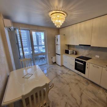 Сдается 1-комнатная квартира, 41 м²