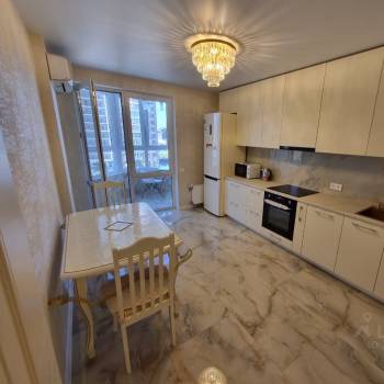 Сдается 1-комнатная квартира, 41 м²