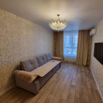 Сдается 1-комнатная квартира, 41 м²