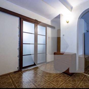 Продается Многокомнатная квартира, 107 м²