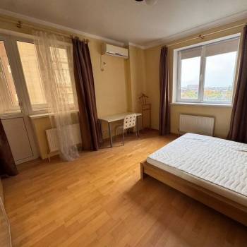 Сдается 2-х комнатная квартира, 78 м²