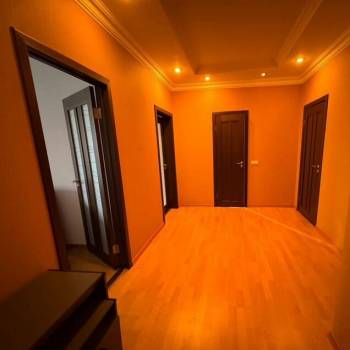 Сдается 2-х комнатная квартира, 78 м²