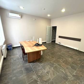 Сдается Нежилое помещение, 125 м²