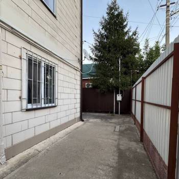 Продается 1-комнатная квартира, 45 м²