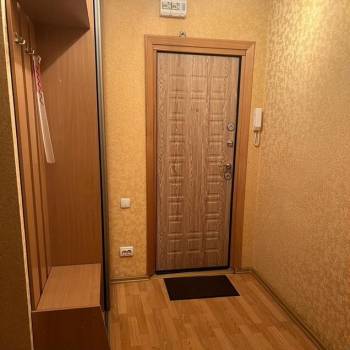 Продается 1-комнатная квартира, 40 м²