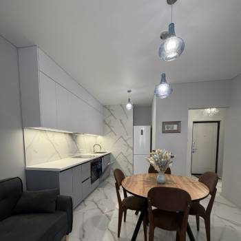 Продается 1-комнатная квартира, 39 м²