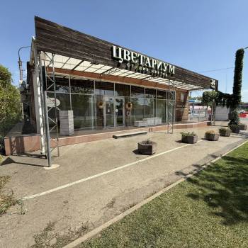 Сдается Нежилое помещение, 200 м²