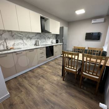 Сдается 2-х комнатная квартира, 53 м²