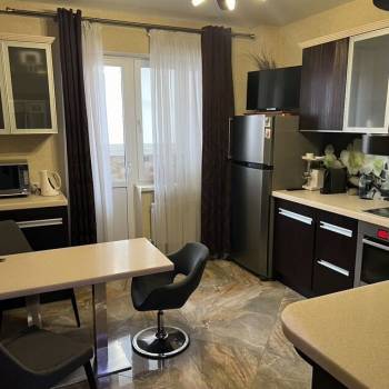 Сдается 2-х комнатная квартира, 63 м²