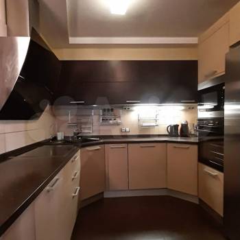 Сдается Многокомнатная квартира, 100 м²