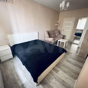 Продается 1-комнатная квартира, 38 м²