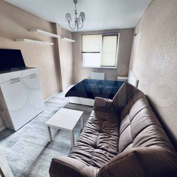 Продается 1-комнатная квартира, 38 м²