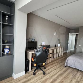 Продается Многокомнатная квартира, 150 м²