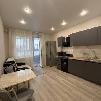 Сдается 1-комнатная квартира, 38 м²