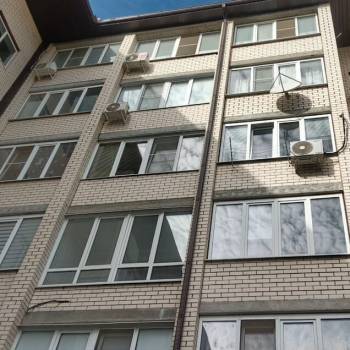 Продается 1-комнатная квартира, 32 м²