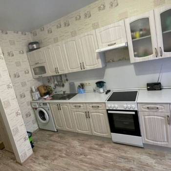 Продается 1-комнатная квартира, 38 м²