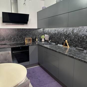 Продается 1-комнатная квартира, 43 м²