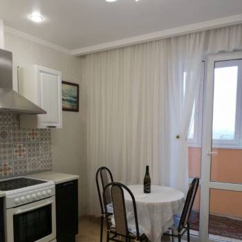 Сдается 1-комнатная квартира, 38 м²