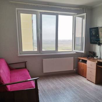 Продается 1-комнатная квартира, 40 м²