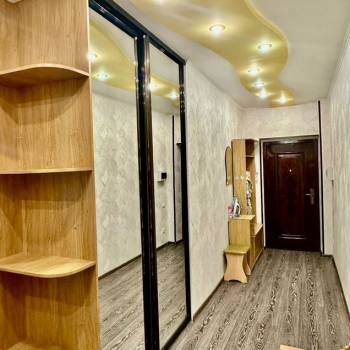 Продается 1-комнатная квартира, 45 м²