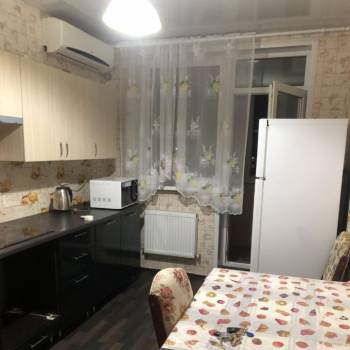 Сдается Многокомнатная квартира, 50 м²