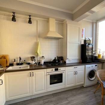 Продается 1-комнатная квартира, 50,4 м²