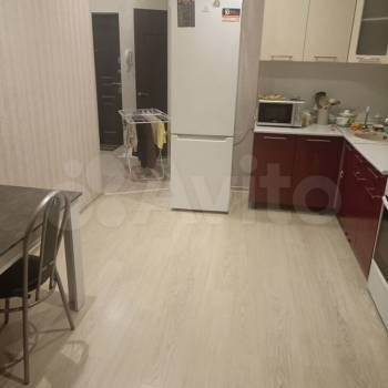 Сдается 1-комнатная квартира, 41 м²