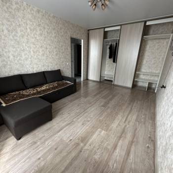 Сдается 1-комнатная квартира, 38 м²