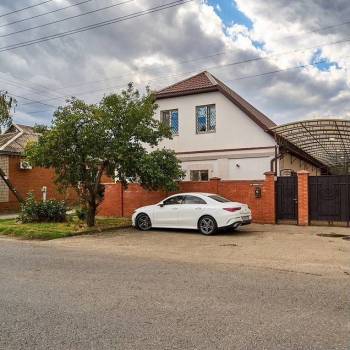 Продается Дом, 240 м²