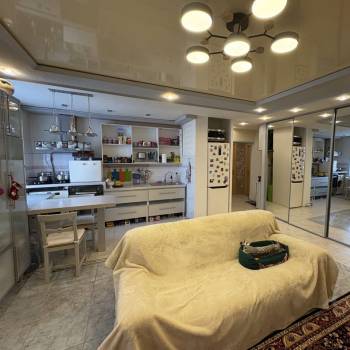 Продается 2-х комнатная квартира, 60,4 м²