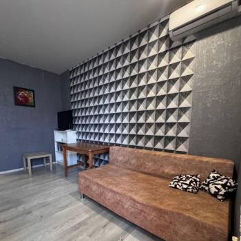 Продается 1-комнатная квартира, 28 м²