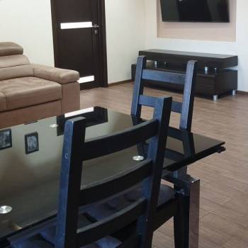 Сдается 2-х комнатная квартира, 84 м²