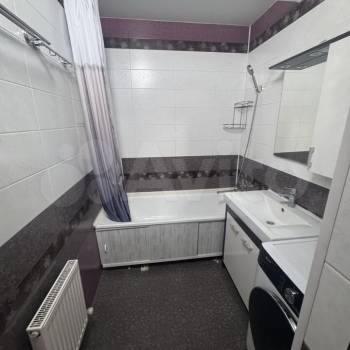 Сдается 2-х комнатная квартира, 62 м²