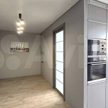 Продается 1-комнатная квартира, 47 м²