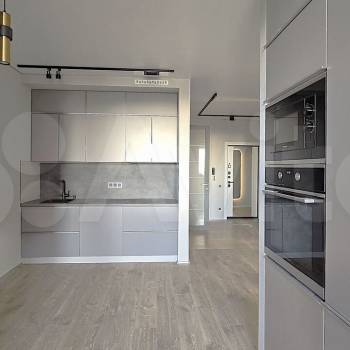 Продается 1-комнатная квартира, 47 м²